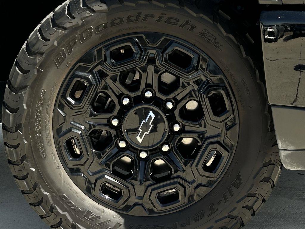 Chevrolet Silverado 2500HD High Country Crew Cab Long Box 4WD 2024