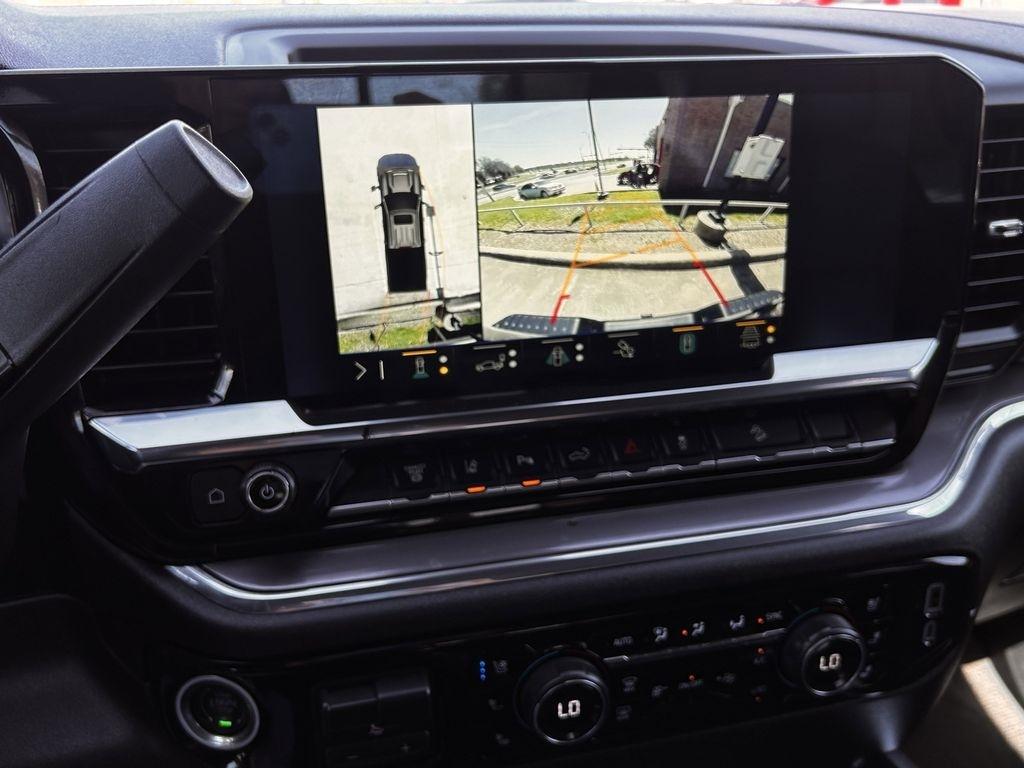 Chevrolet Silverado 2500HD High Country Crew Cab Long Box 4WD 2024