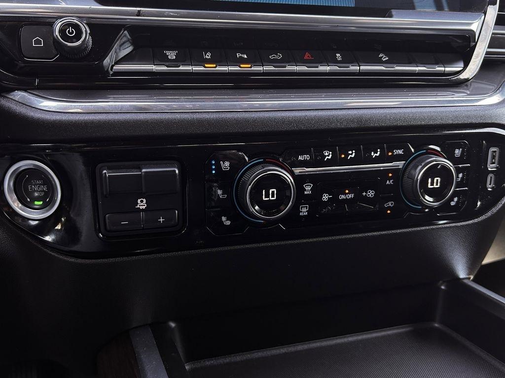 Chevrolet Silverado 2500HD High Country Crew Cab Long Box 4WD 2024