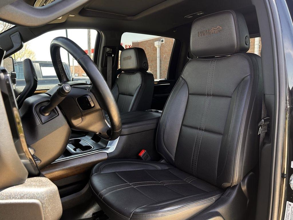 Chevrolet Silverado 2500HD High Country Crew Cab Long Box 4WD 2024