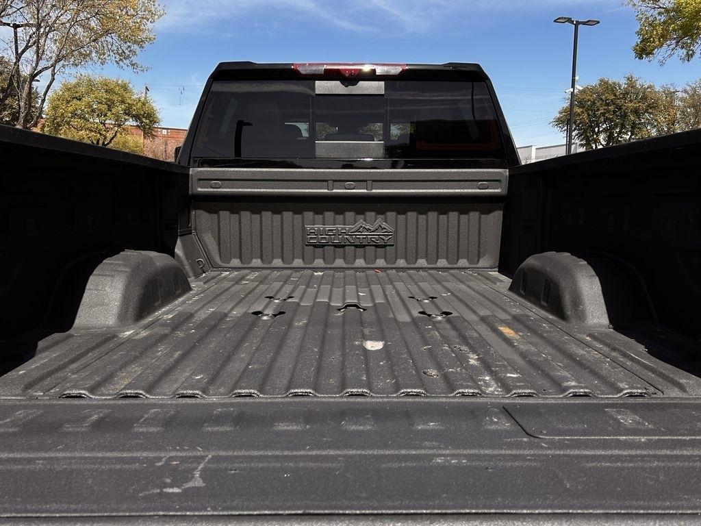 Chevrolet Silverado 2500HD High Country Crew Cab Long Box 4WD 2024