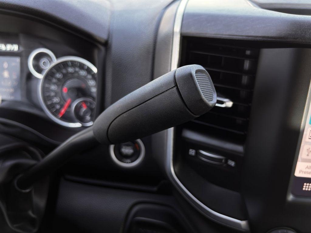 RAM 2500 Tradesman Crew Cab SWB 4WD 2024