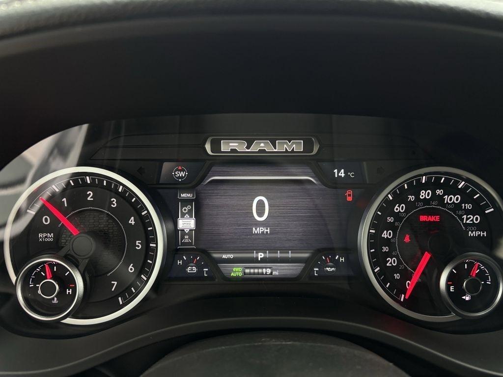 RAM 1500 Laramie Crew Cab SWB 4WD 2026