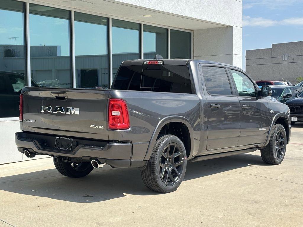 RAM 1500 Laramie Crew Cab SWB 4WD 2026
