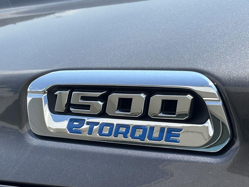 RAM 1500 Laramie Crew Cab SWB 4WD 2026