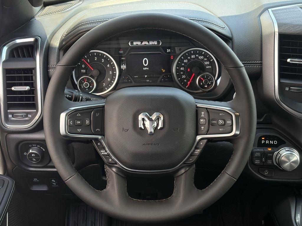 RAM 1500 Laramie Crew Cab SWB 4WD 2026