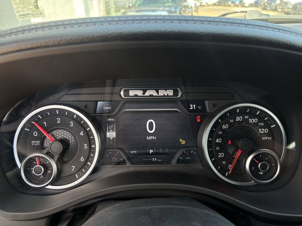 RAM 1500 Laramie Crew Cab SWB 4WD 2026