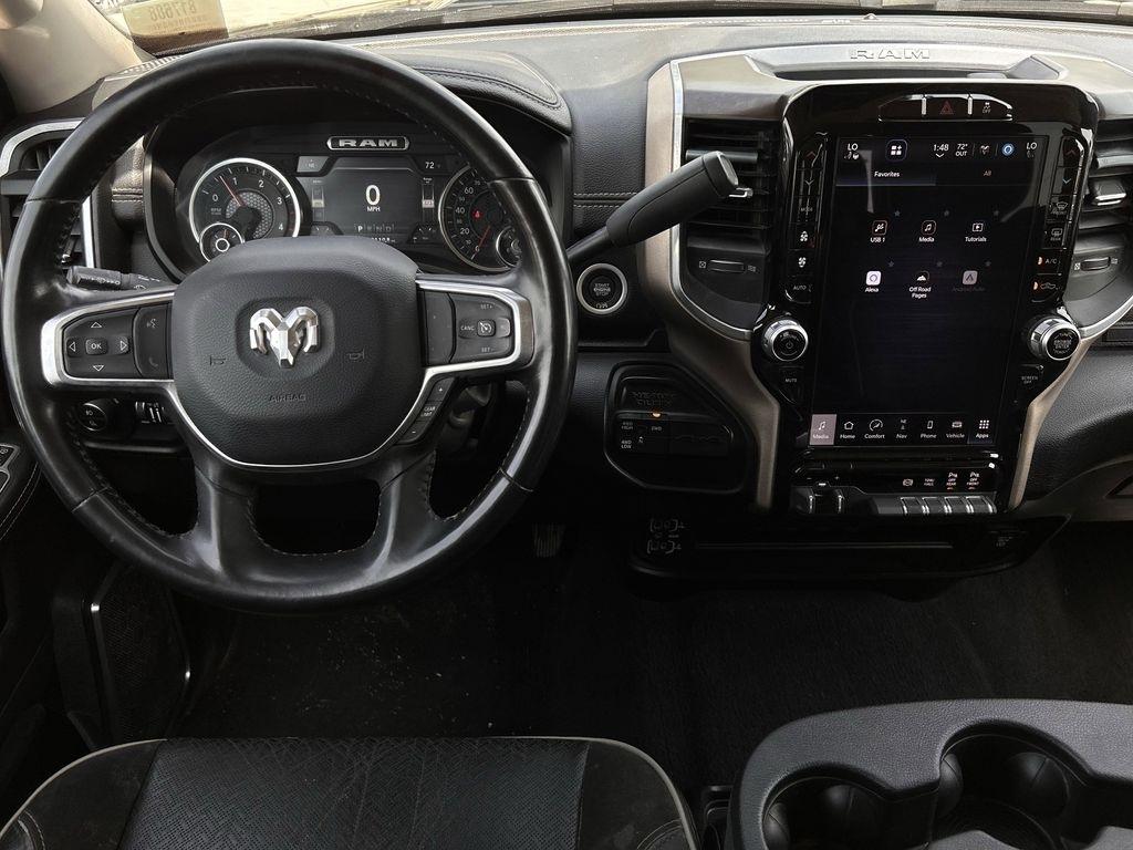 RAM 2500 Laramie Crew Cab SWB 4WD 2024