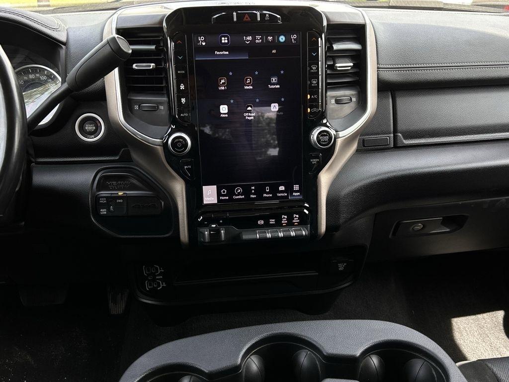 RAM 2500 Laramie Crew Cab SWB 4WD 2024