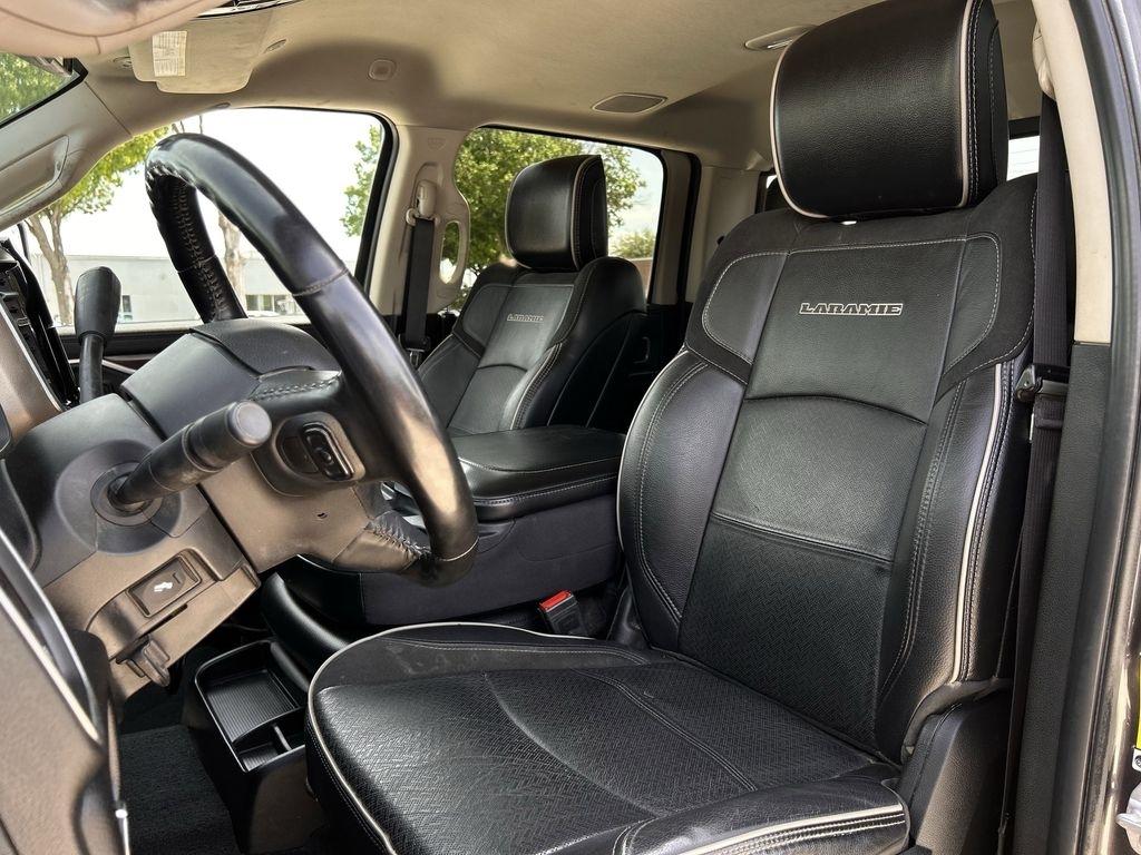 RAM 2500 Laramie Crew Cab SWB 4WD 2024