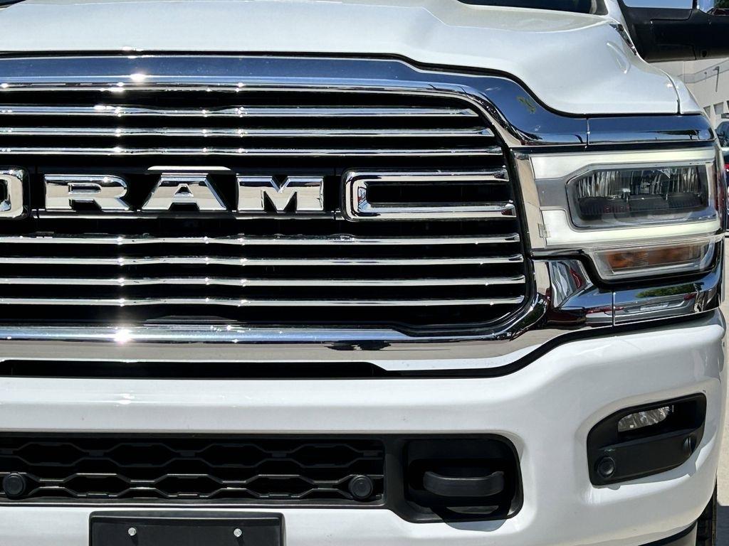 RAM 2500 Laramie Crew Cab SWB 4WD 2024