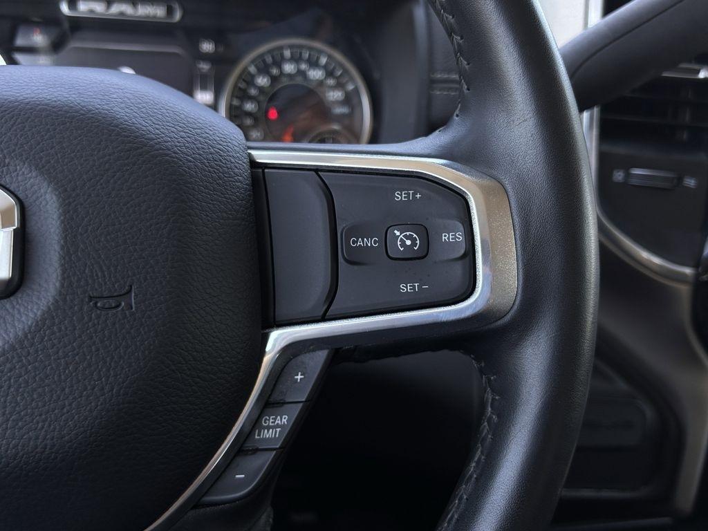 RAM 2500 Laramie Crew Cab SWB 4WD 2024