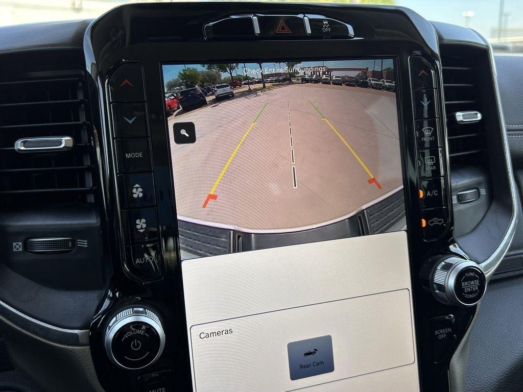 RAM 2500 Laramie Crew Cab SWB 4WD 2024