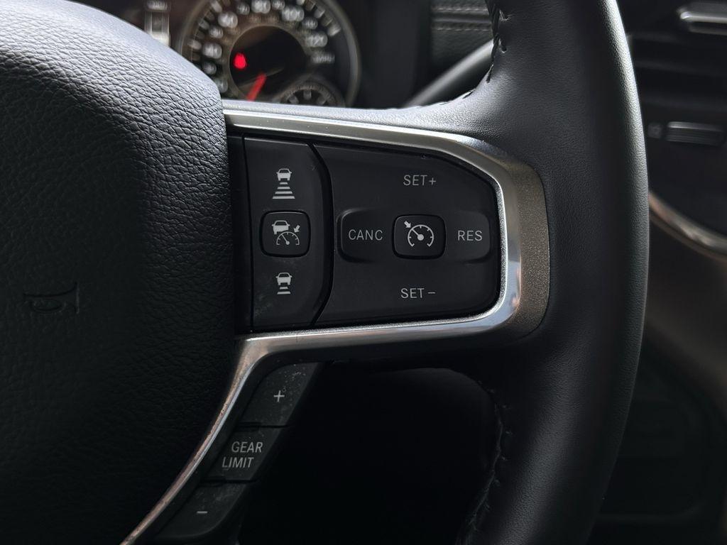 RAM 2500 Laramie Crew Cab SWB 4WD 2024