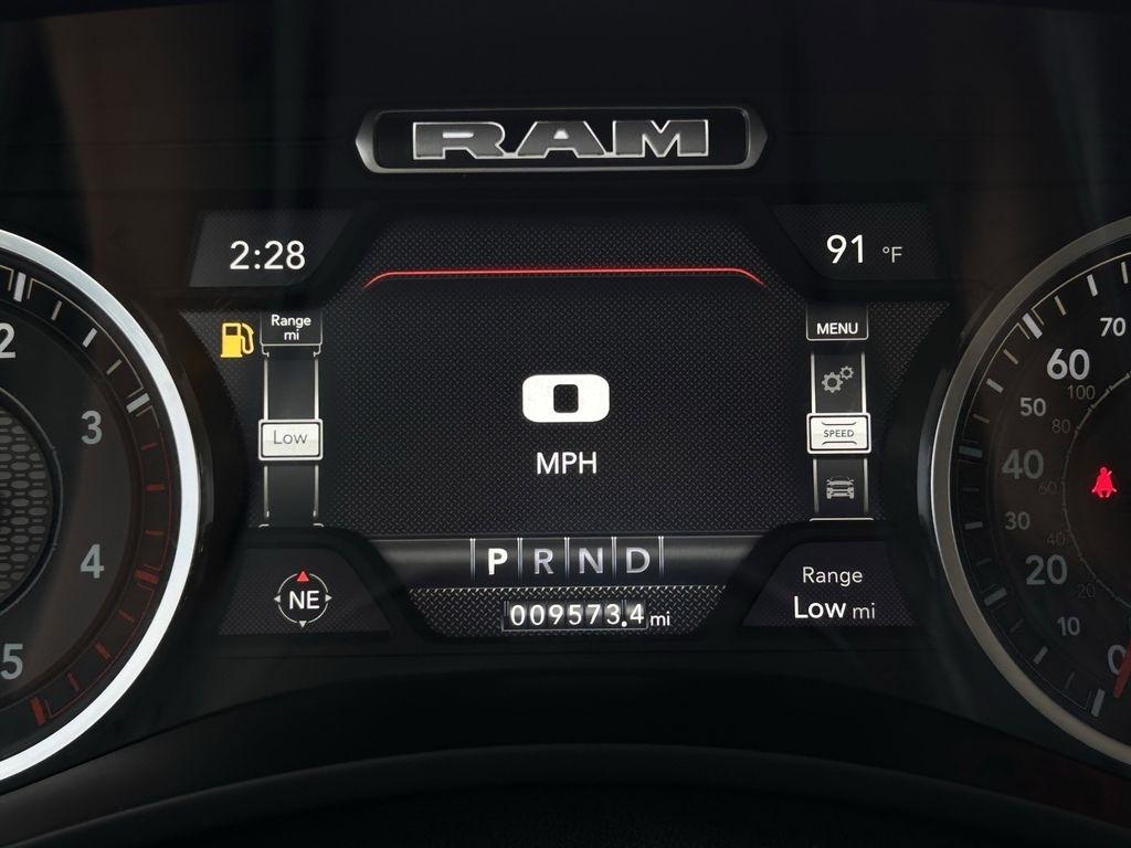 RAM 2500 Laramie Crew Cab SWB 4WD 2024