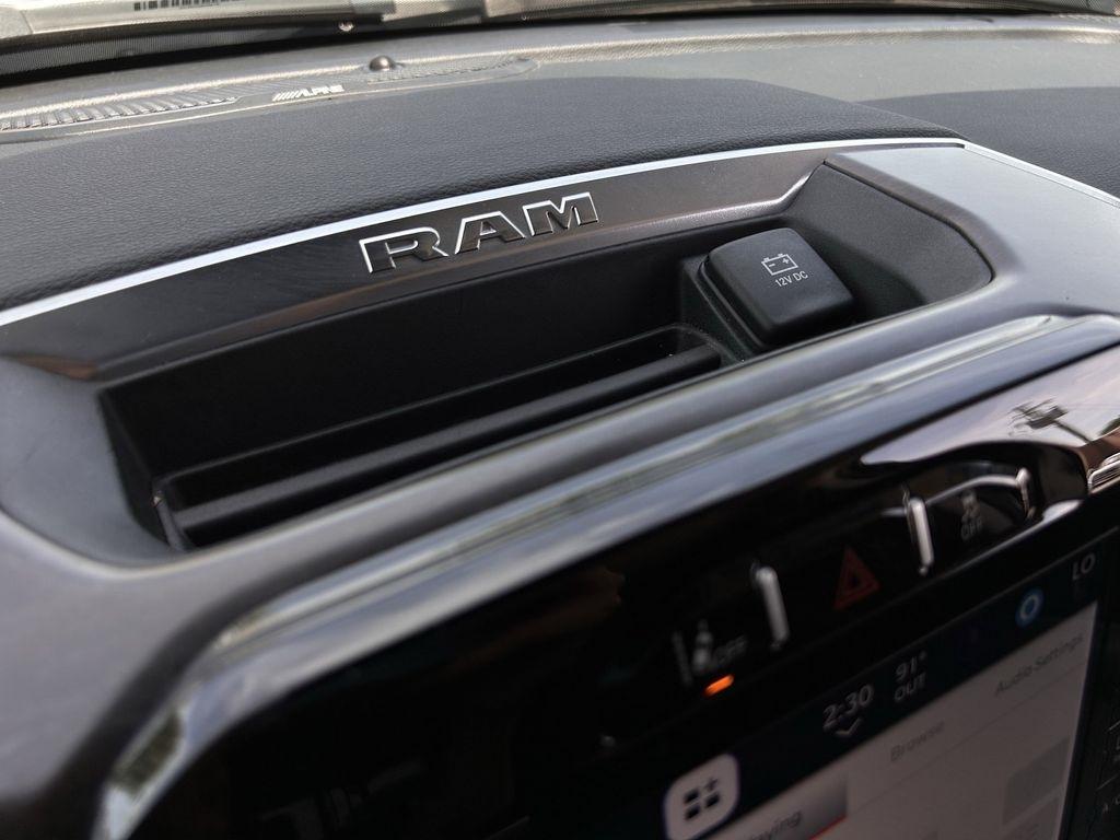 RAM 2500 Laramie Crew Cab SWB 4WD 2024