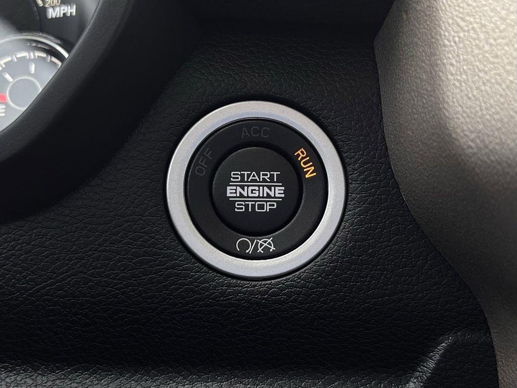 RAM 2500 Laramie Crew Cab SWB 4WD 2024