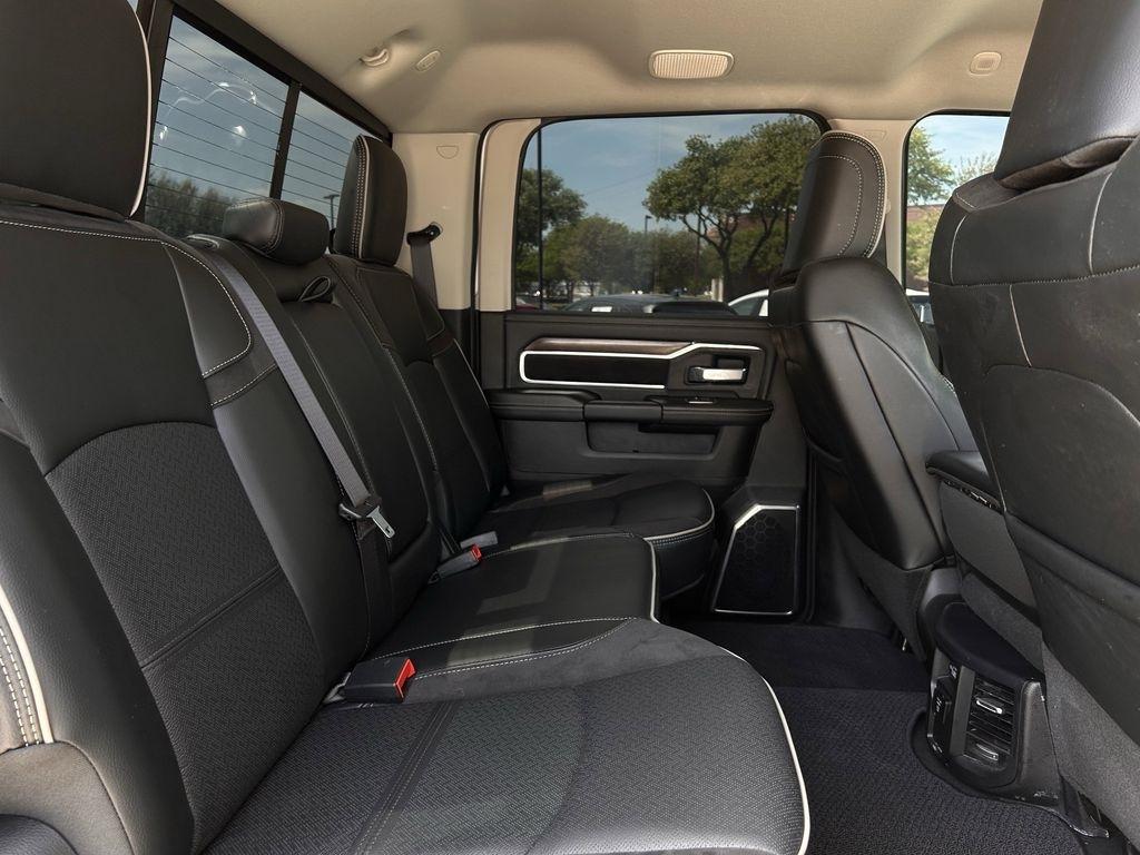 RAM 2500 Laramie Crew Cab SWB 4WD 2024