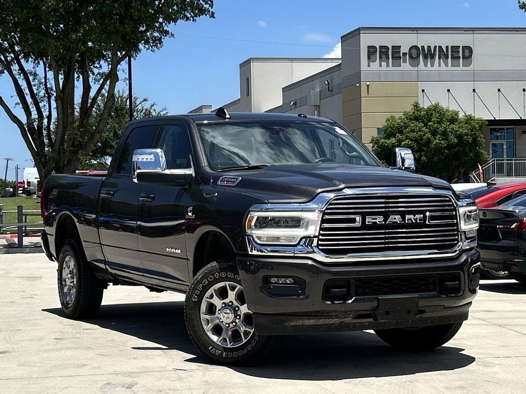 RAM 2500 Laramie Crew Cab SWB 4WD 2024