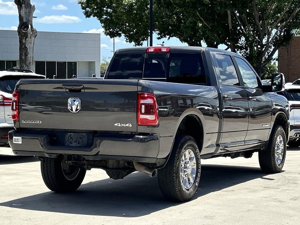 RAM 2500 Laramie Crew Cab SWB 4WD 2024