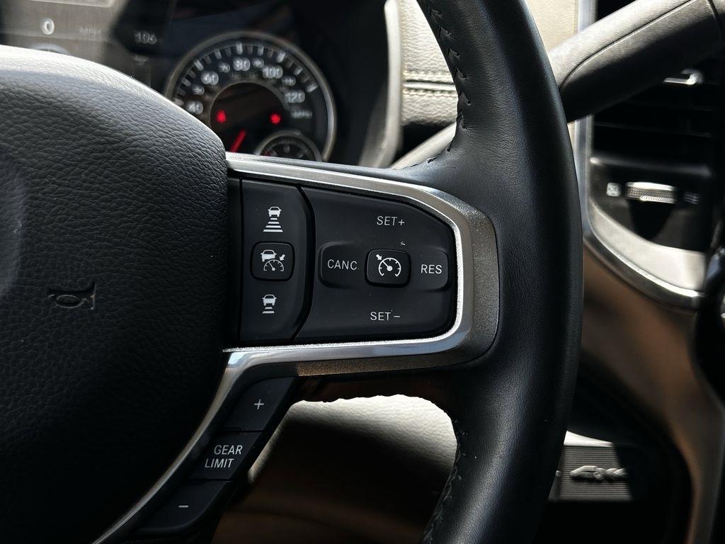 RAM 2500 Laramie Crew Cab SWB 4WD 2024