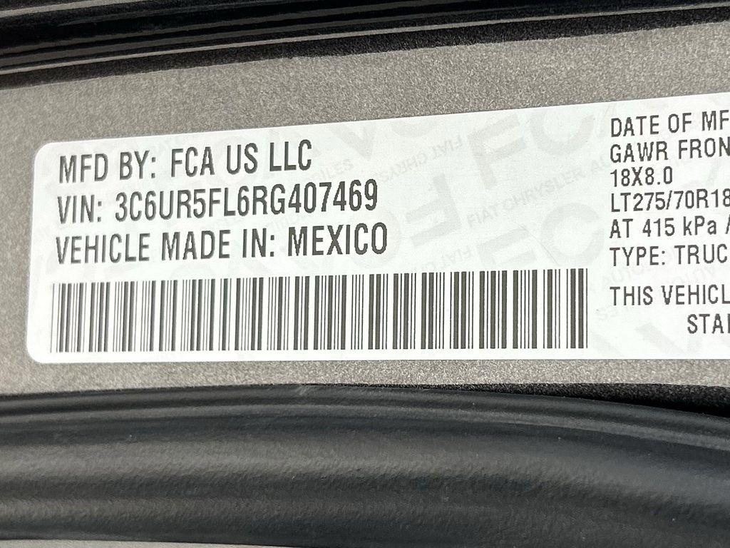 RAM 2500 Laramie Crew Cab SWB 4WD 2024
