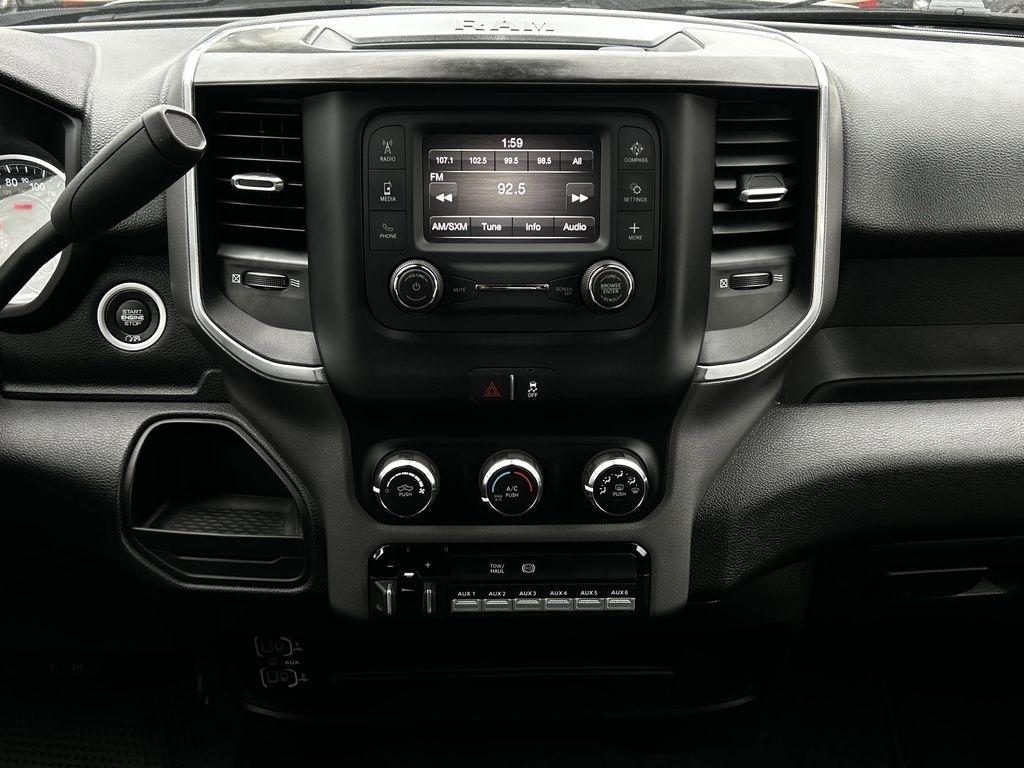 RAM 3500 Crew Cab 4WD DRW 2024