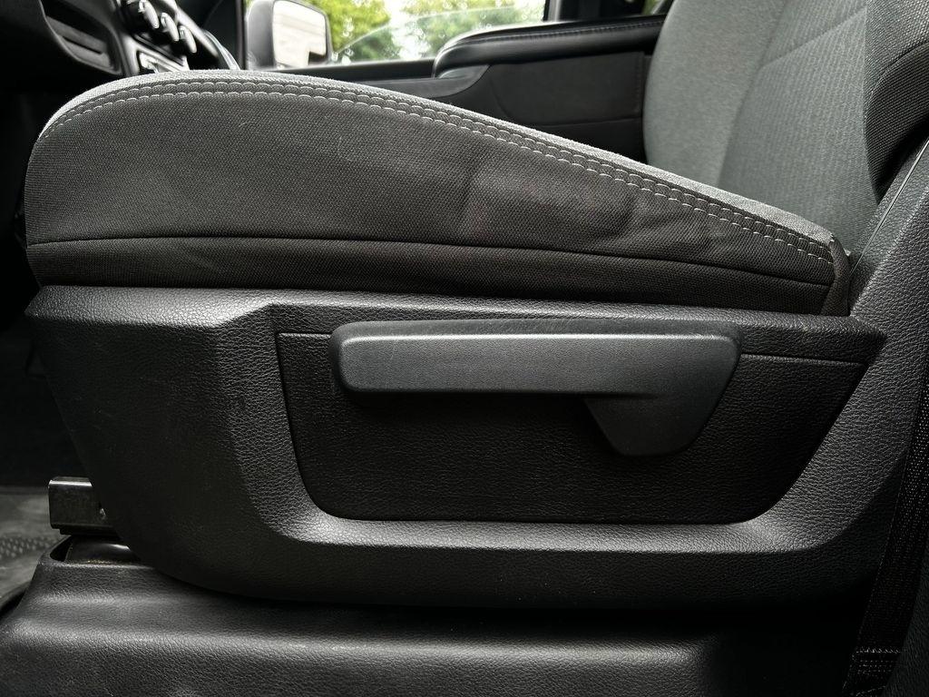 RAM 3500 Crew Cab 4WD DRW 2024