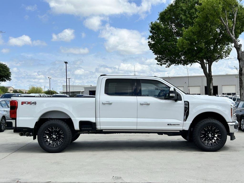 Ford F-250 SD Lariat Crew Cab 4WD 2023