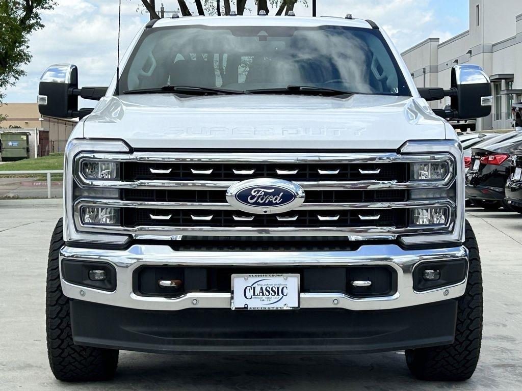 Ford F-250 SD Lariat Crew Cab 4WD 2023
