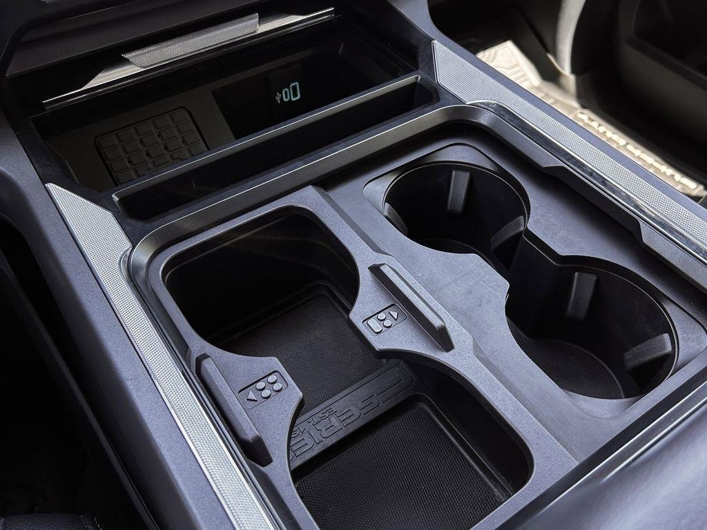 Ford F-250 SD Lariat Crew Cab 4WD 2023