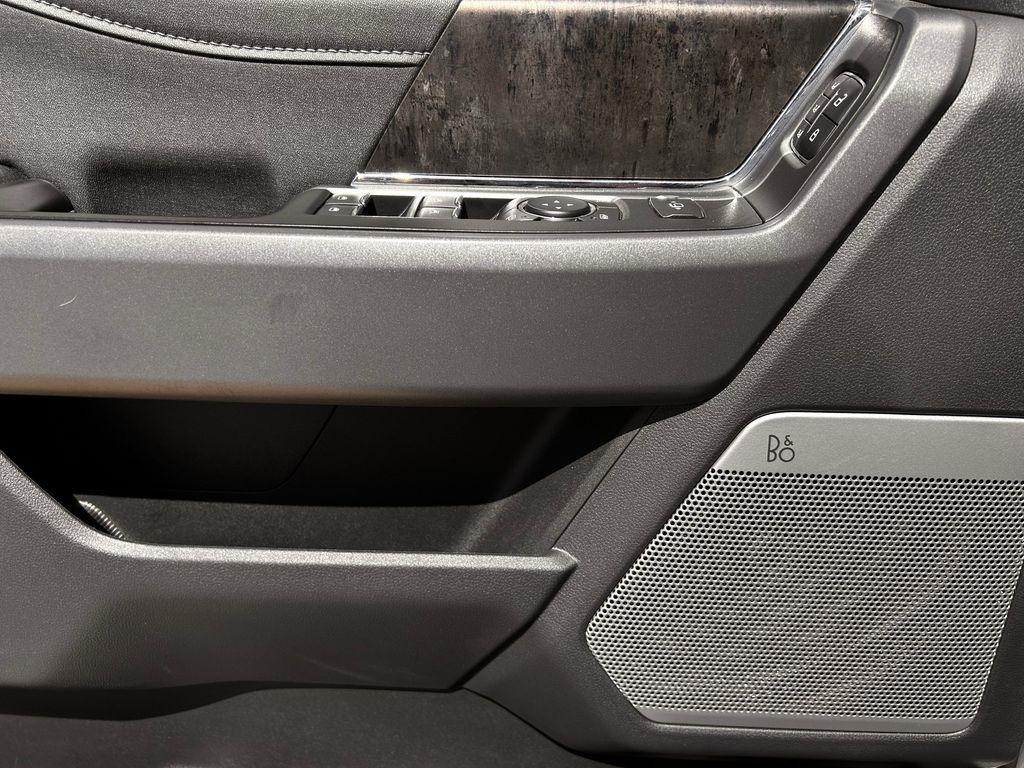 Ford F-250 SD Lariat Crew Cab 4WD 2023