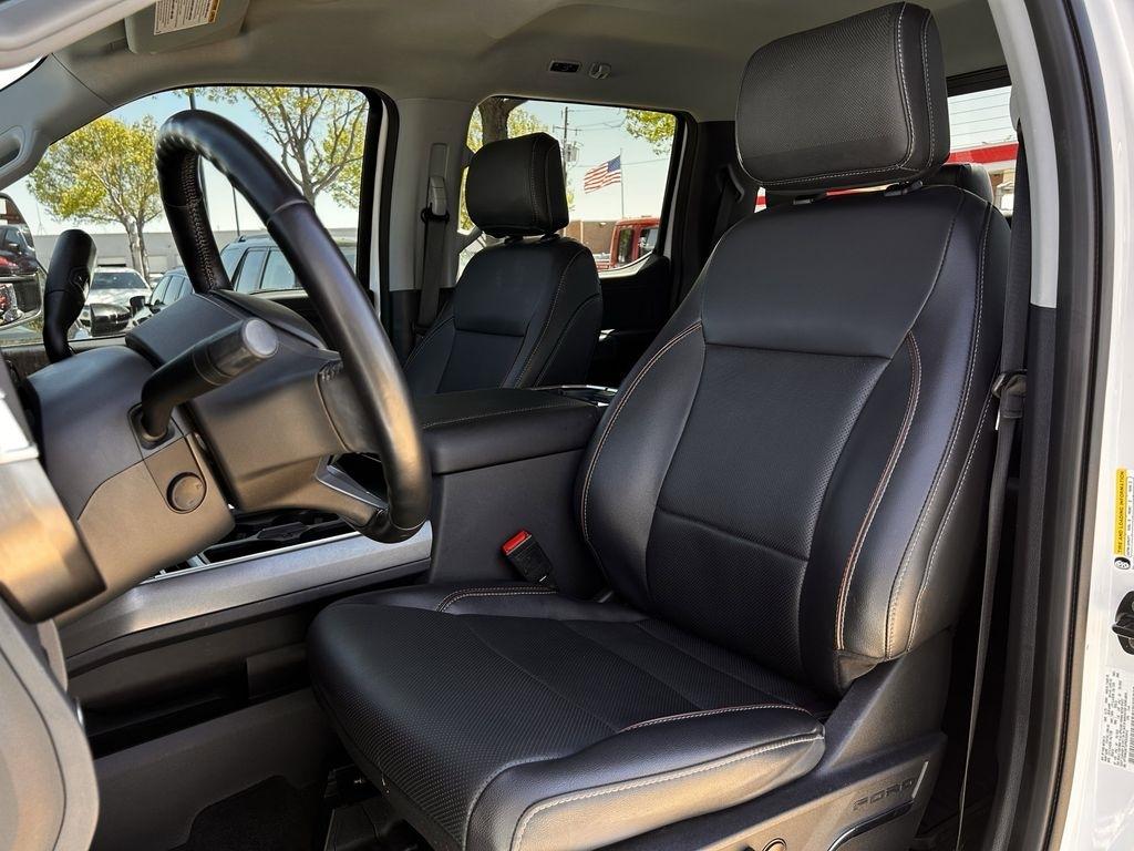 Ford F-250 SD Lariat Crew Cab 4WD 2023