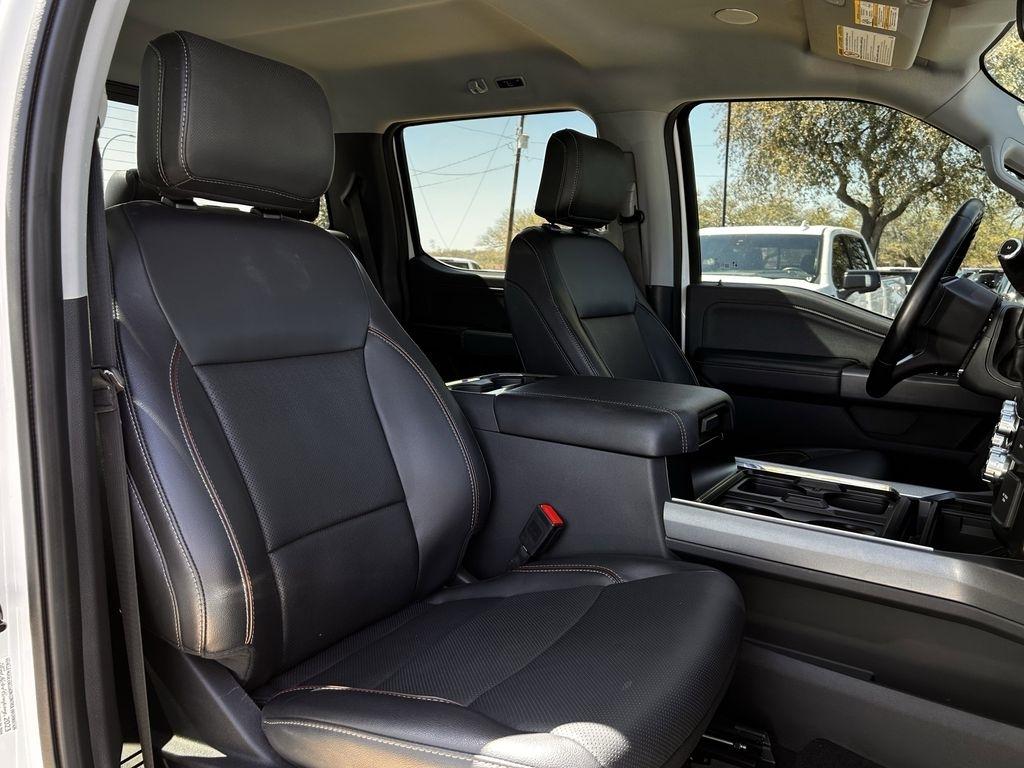 Ford F-250 SD Lariat Crew Cab 4WD 2023