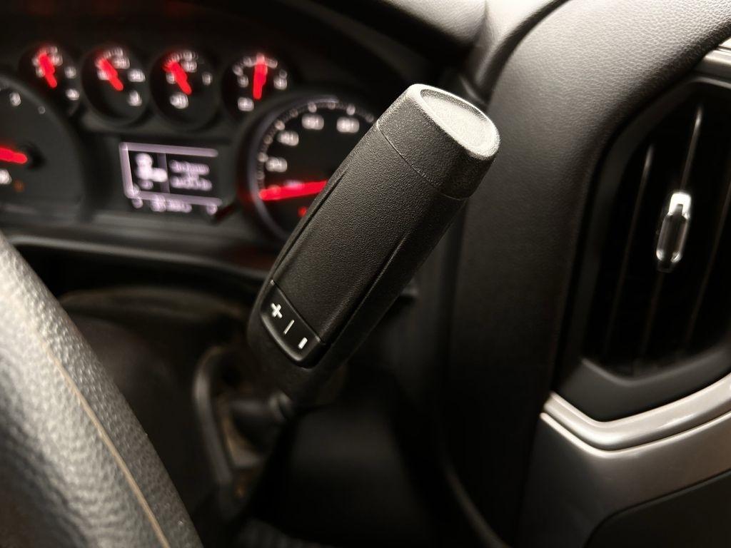 Chevrolet Silverado 3500HD Work Truck Crew Cab 4WD 2025