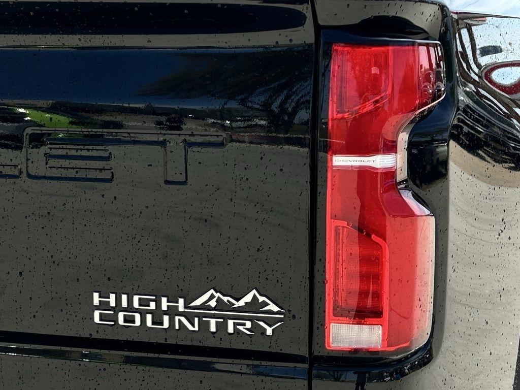 Chevrolet Silverado 2500HD High Country Crew Cab Long Box 4WD 2024