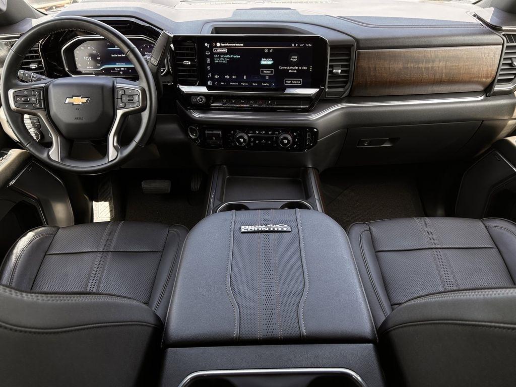 Chevrolet Silverado 2500HD High Country Crew Cab Long Box 4WD 2024