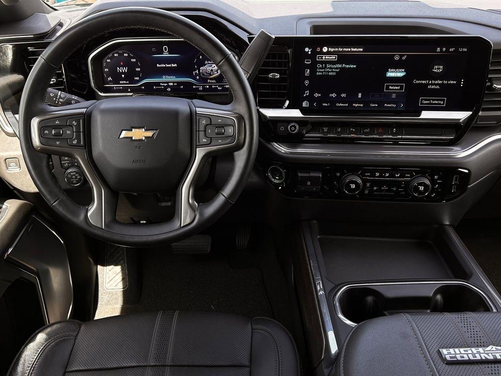 Chevrolet Silverado 2500HD High Country Crew Cab Long Box 4WD 2024