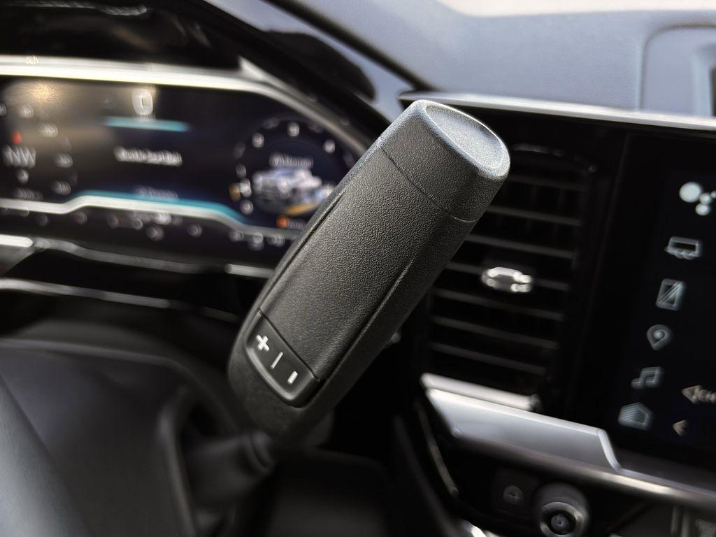 Chevrolet Silverado 2500HD High Country Crew Cab Long Box 4WD 2024