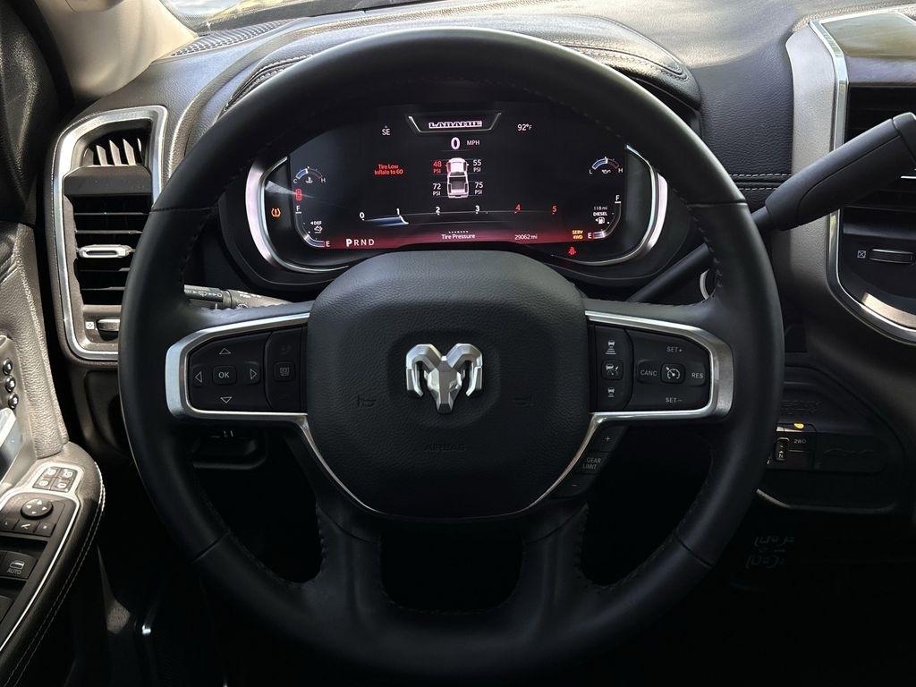 RAM 2500 Laramie Crew Cab SWB 4WD 2024