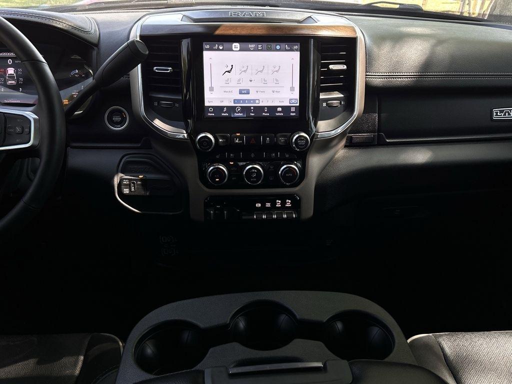 RAM 2500 Laramie Crew Cab SWB 4WD 2024