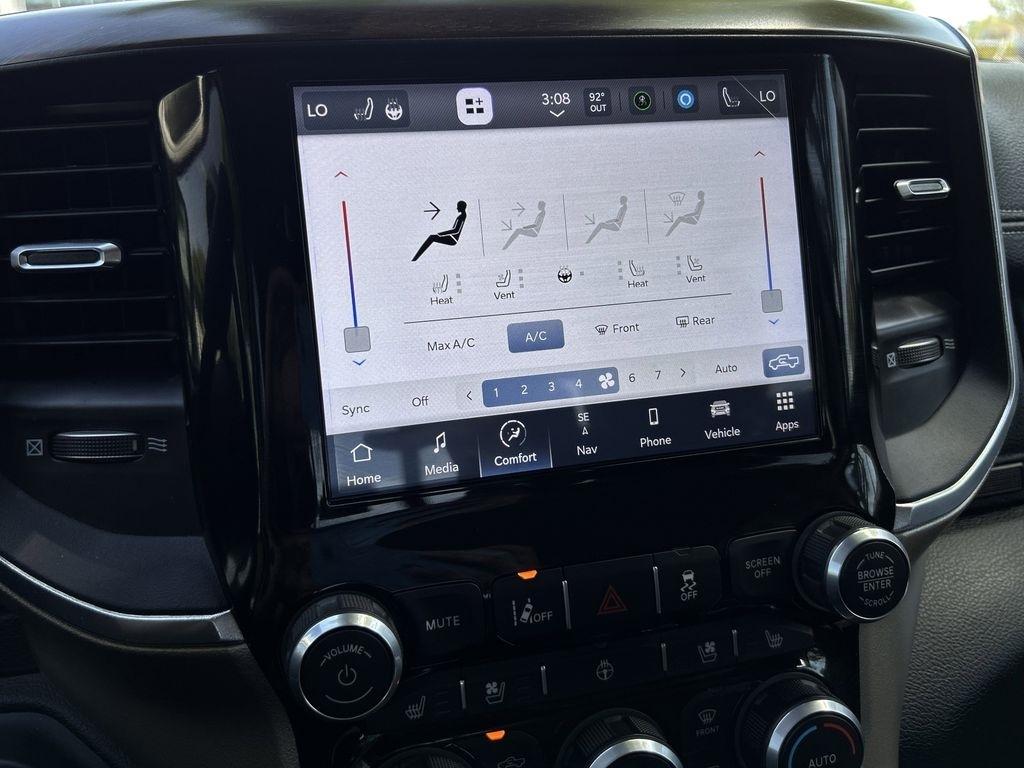 RAM 2500 Laramie Crew Cab SWB 4WD 2024