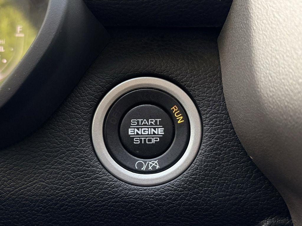 RAM 2500 Laramie Crew Cab SWB 4WD 2024