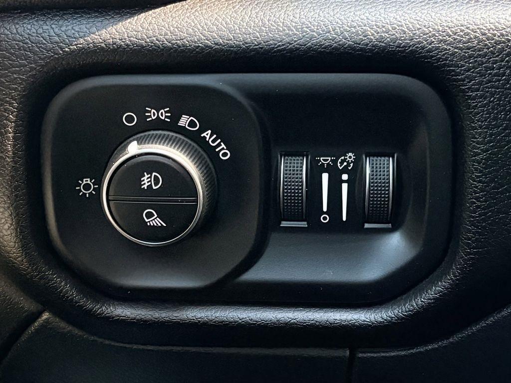 RAM 2500 Laramie Crew Cab SWB 4WD 2024