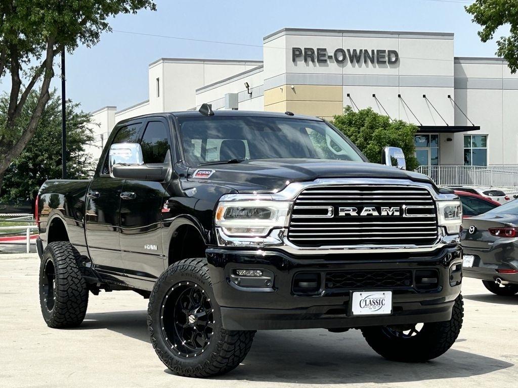 RAM 2500 Laramie Crew Cab SWB 4WD 2024