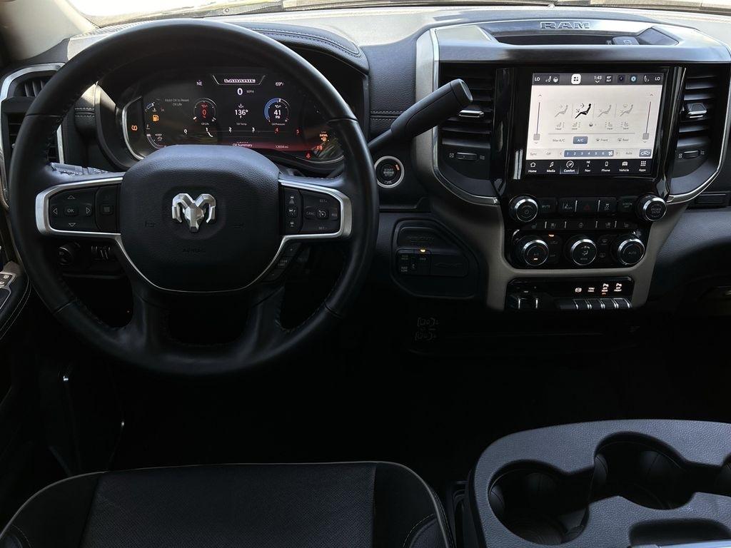 RAM 2500 Laramie Crew Cab SWB 4WD 2024