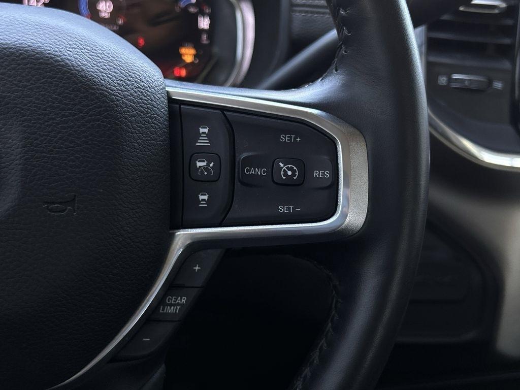 RAM 2500 Laramie Crew Cab SWB 4WD 2024