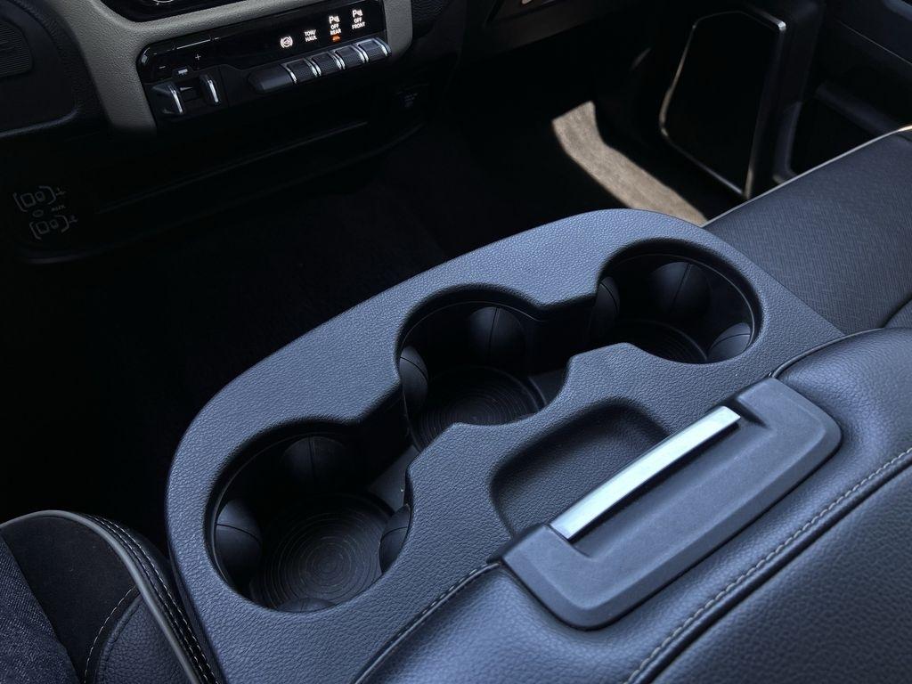 RAM 2500 Laramie Crew Cab SWB 4WD 2024