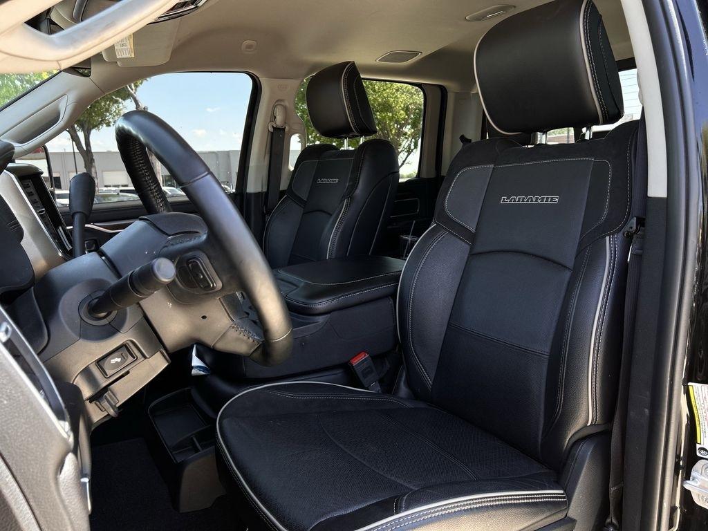 RAM 2500 Laramie Crew Cab SWB 4WD 2024