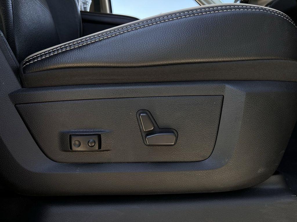 RAM 2500 Laramie Crew Cab SWB 4WD 2024